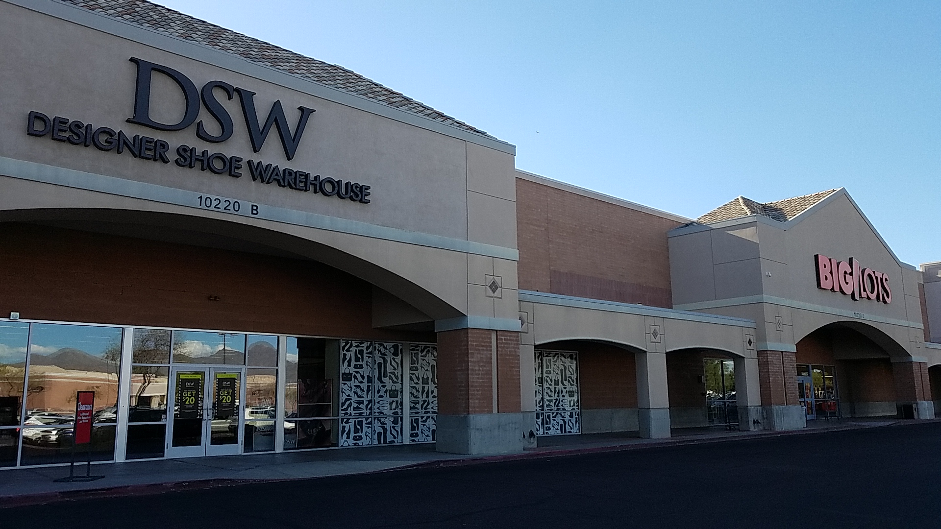 DSW Designer Shoe Warehouse