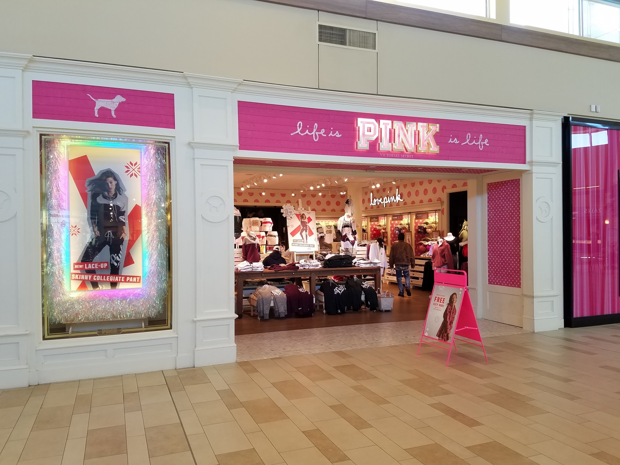 Victoria's Secret & PINK by Victoria's Secret