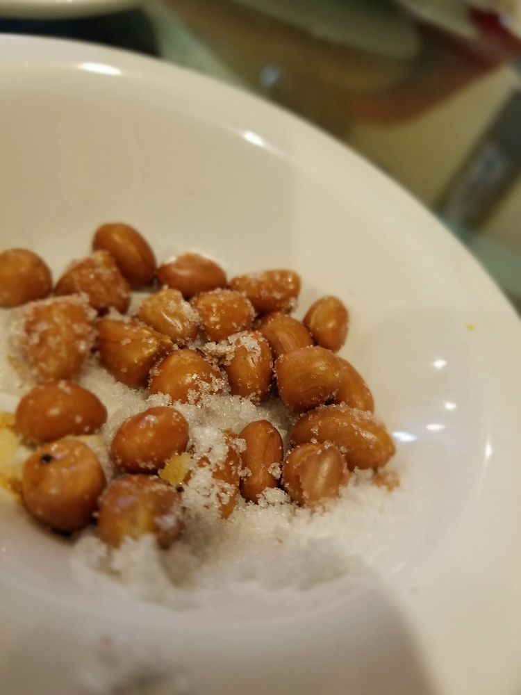 金島潮州菜館 Golden Island Chinese Restaurant 122 16 Ave NE, Calgary