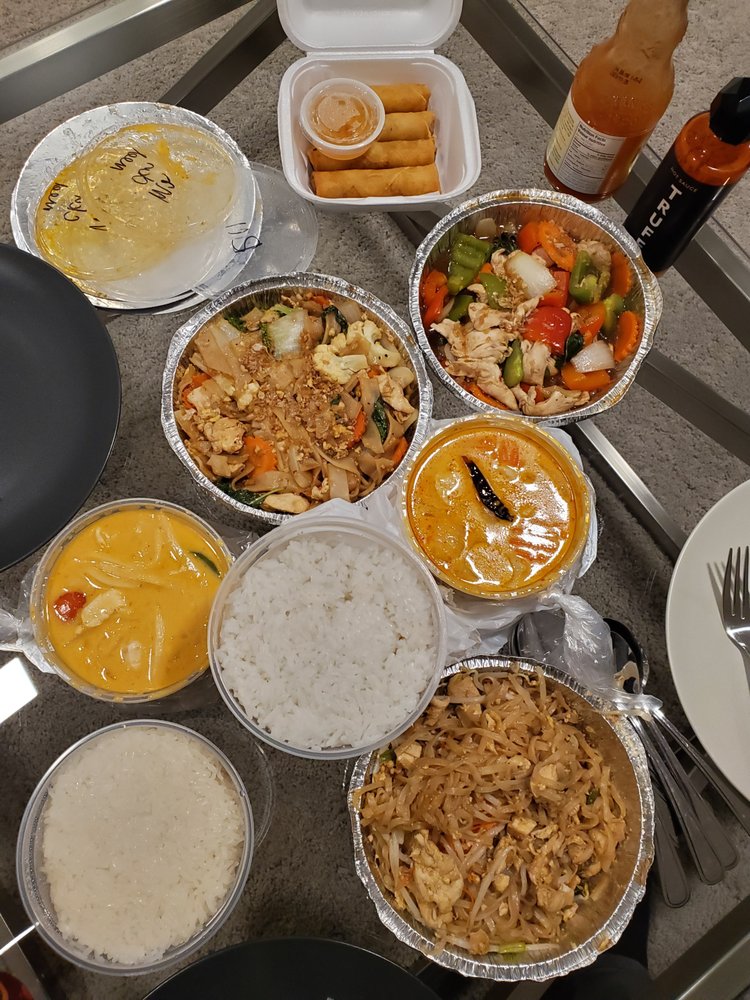 Taste of Thailand 1256 12 Ave SW, Calgary