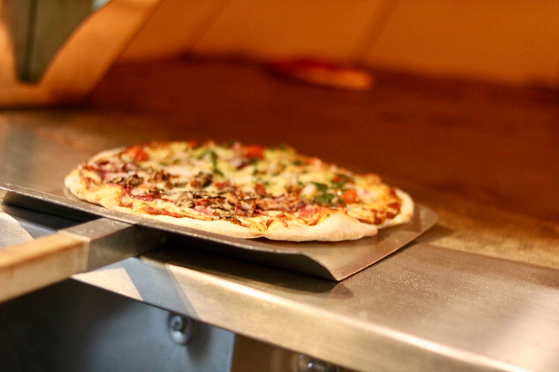 Rocky Mountain Flatbread Calgary 4916 130 Ave SE #234, Calgary