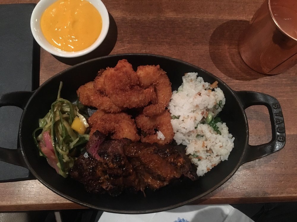 Earls Kitchen + Bar 11830 Jasper Ave, Edmonton