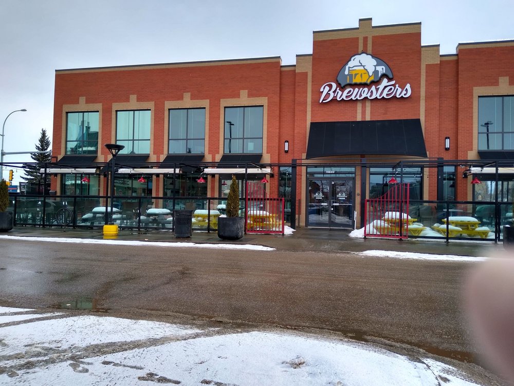 Brewsters Oliver Square 11620 104 Ave NW, Edmonton