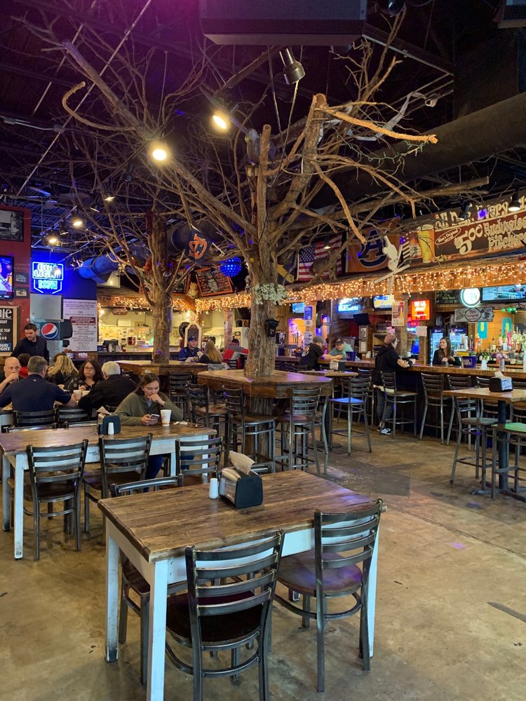 Moe's Original BBQ - Auburn 125 E Magnolia Ave, Auburn