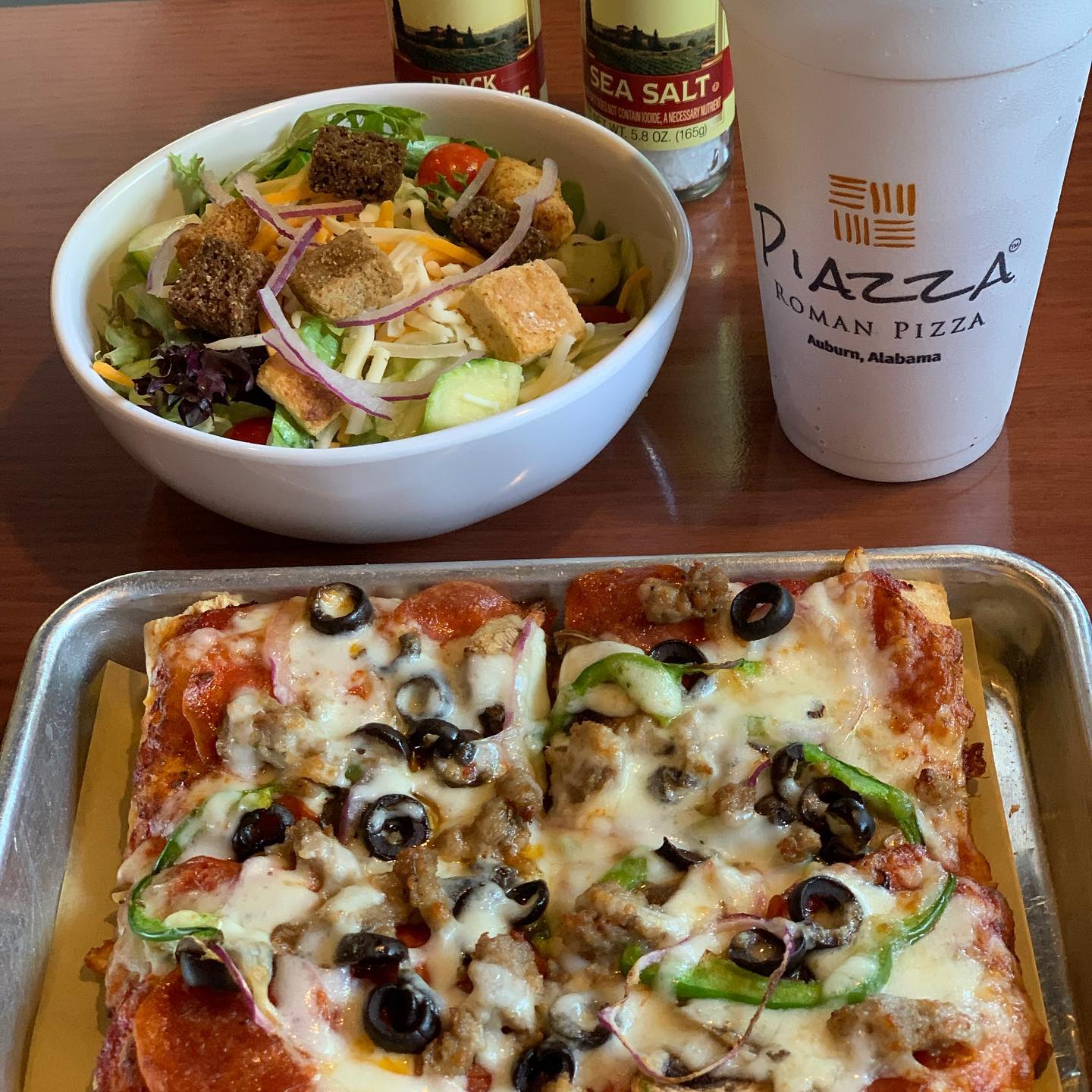 Piazza Roman Pizza 2487 E Glenn Ave, Auburn