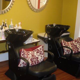 Darlene's Salon 1212 Blount Ave Suite #1, Guntersville Alabama 35976