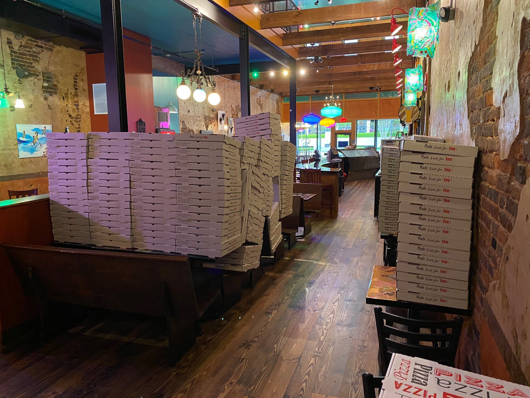 Sam & Greg's Pizzeria/ Gelateria Huntsville 116 Southside Square, Huntsville