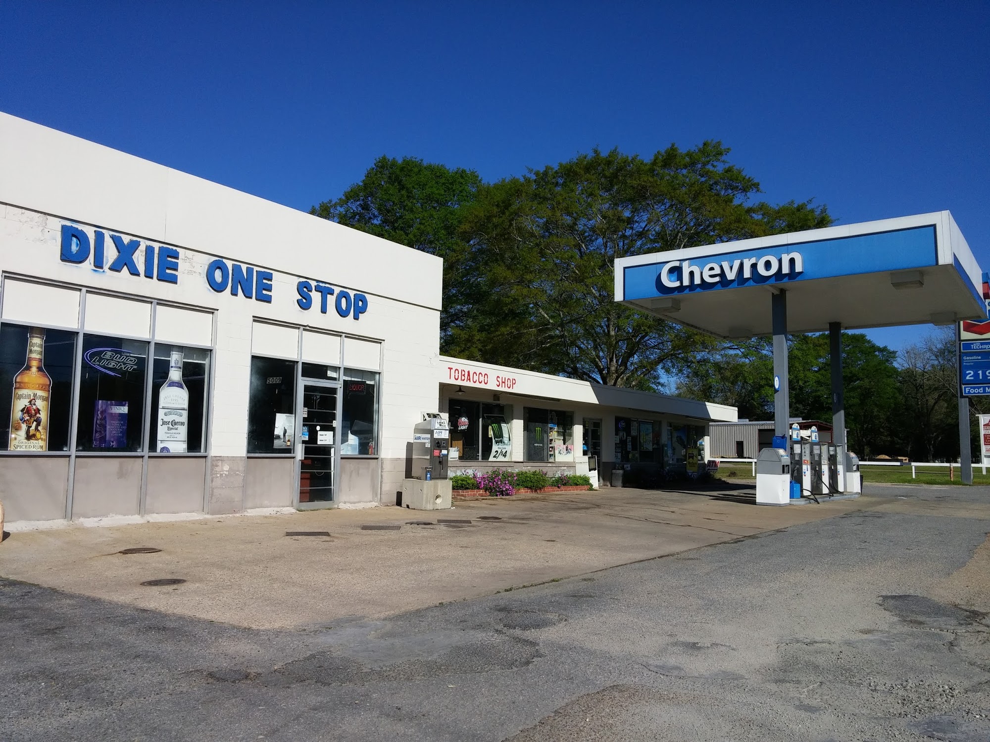 Dixie One Stop with package store