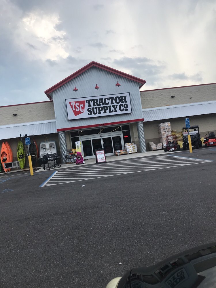 Tractor Supply 635 Schillinger Rd N, Mobile