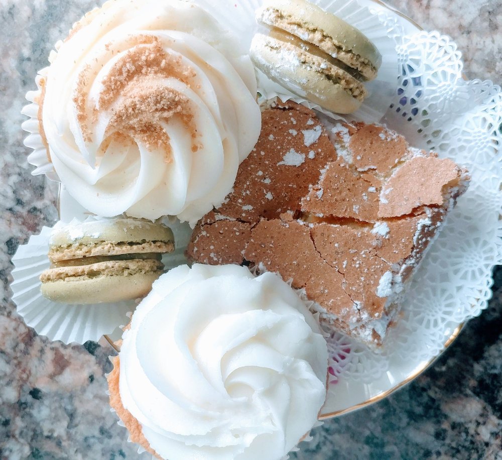 FlourGirls Bakery 809 Hillcrest Rd, Mobile