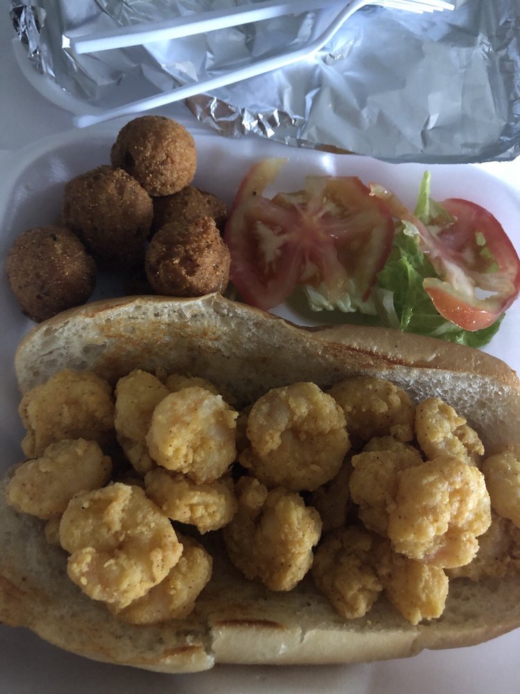 Pat's Deli & Yogurt 3103 Airport Blvd #150, Mobile
