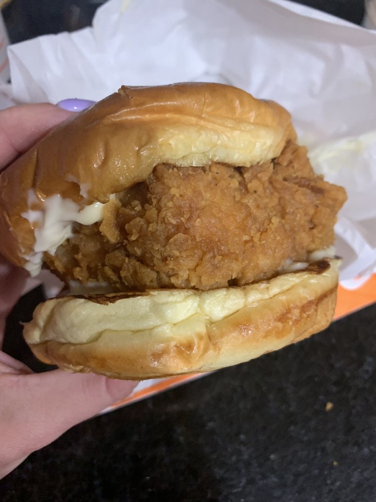 Popeyes Louisiana Kitchen 4009 Airport Blvd, Mobile