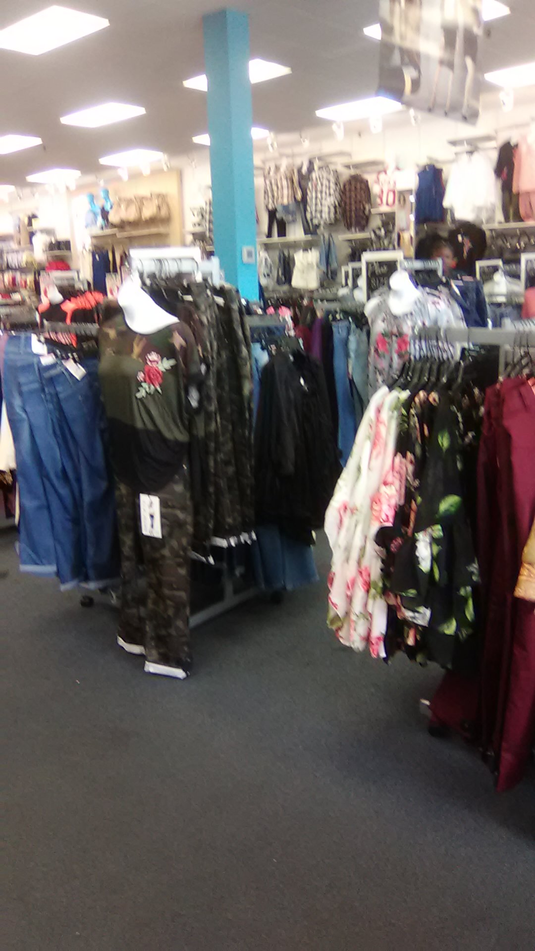 Rainbow Shops Mobile