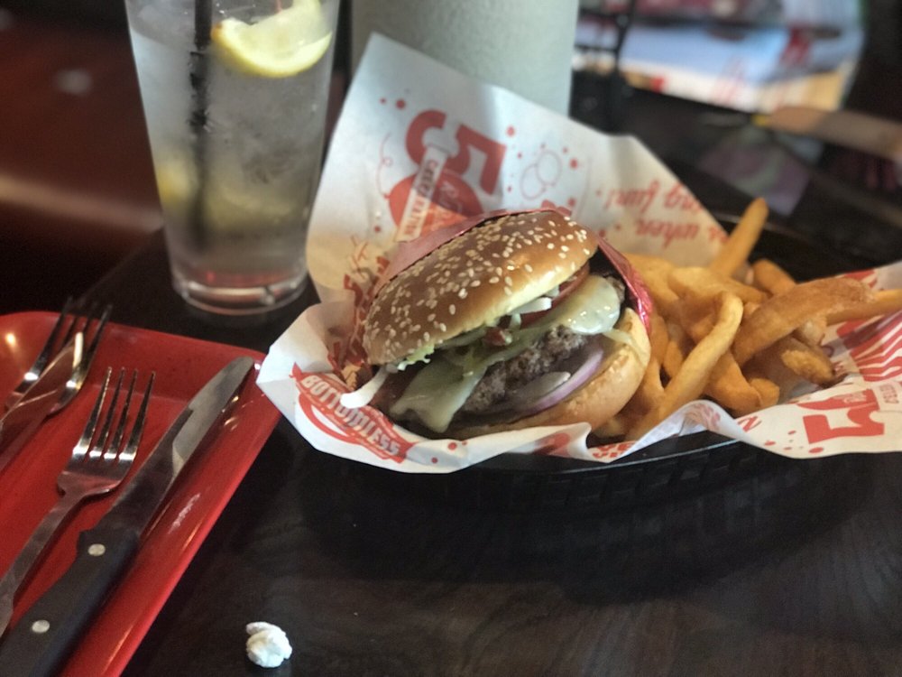 Red Robin Gourmet Burgers and Brews 7005 Eastchase Pkwy, Montgomery