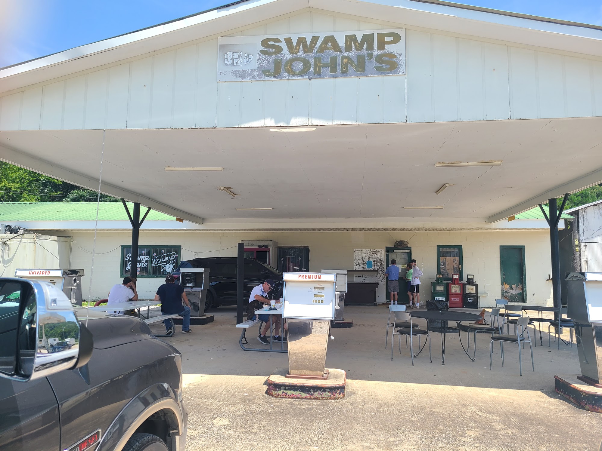 Swamp John's Restaurant
