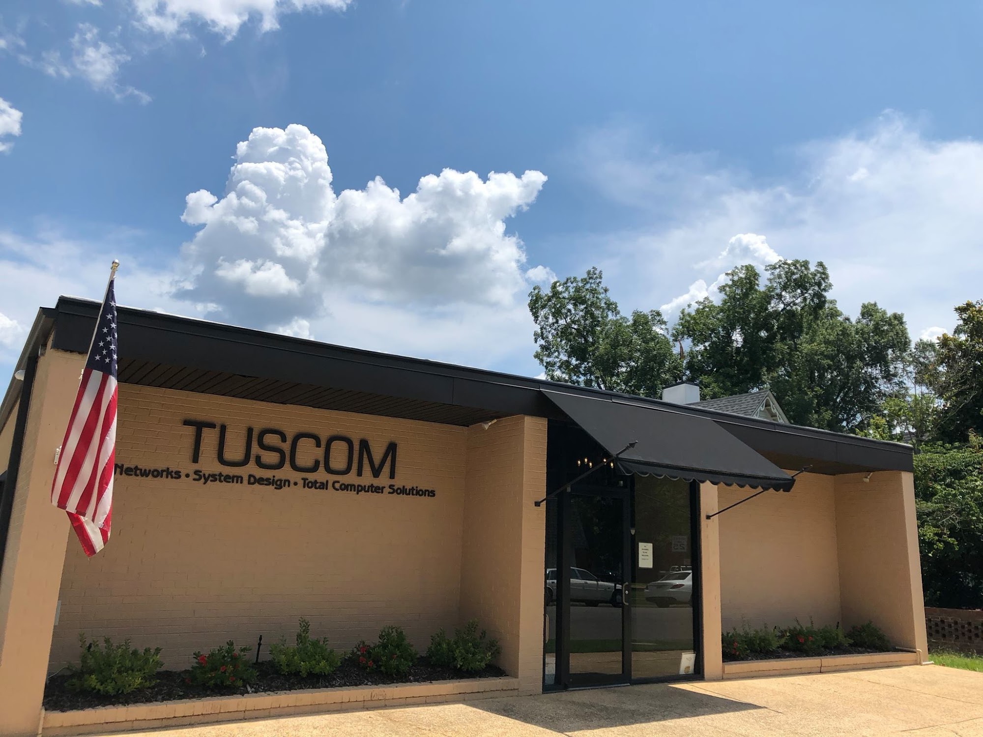 TUSCOM