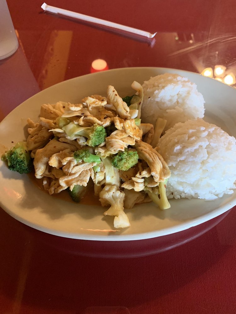 Thai Kitchen 707 SW A St, Bentonville