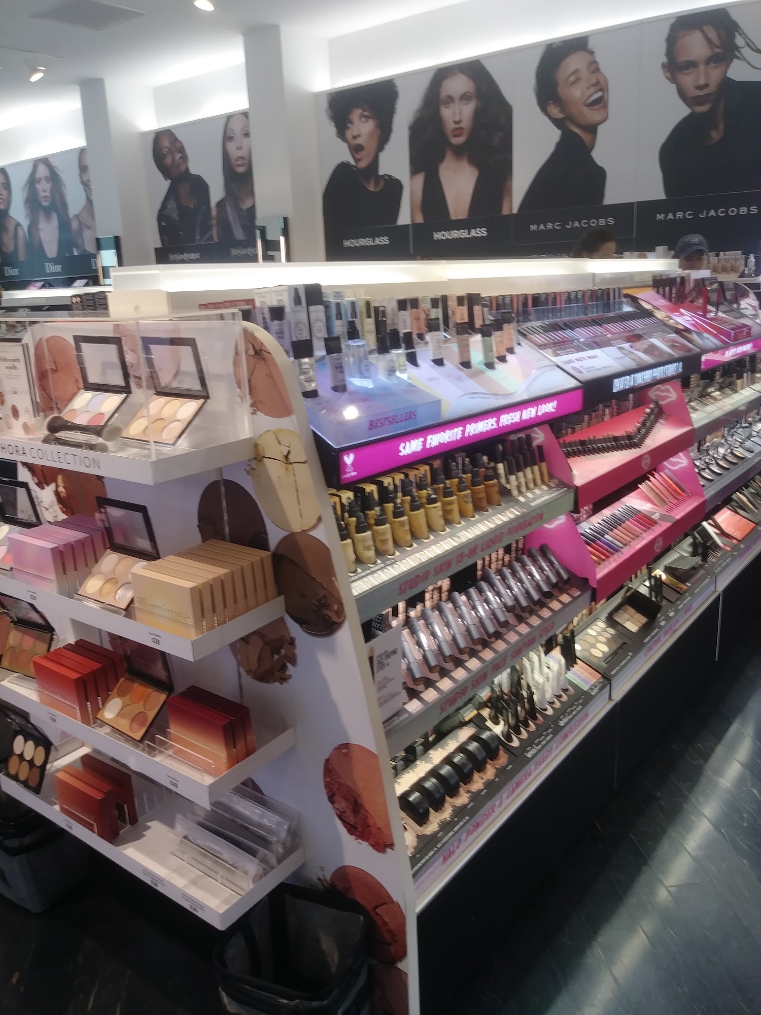 MAC Cosmetics 6000 W Markham St, Little Rock
