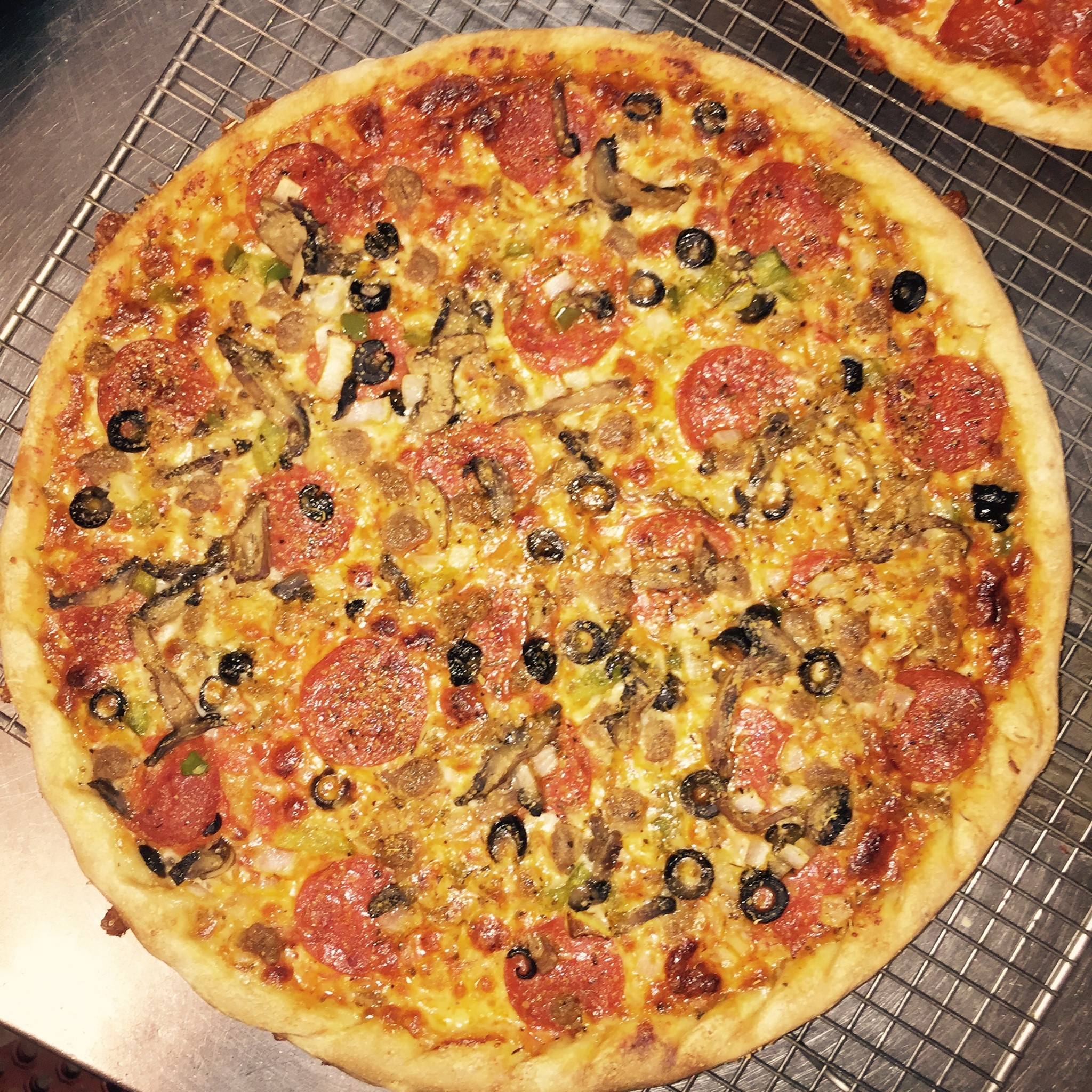 The Pizza Cafe West 14710 Cantrell Rd, Little Rock