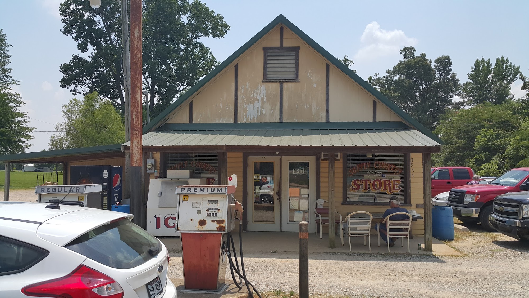 Supply Country Store