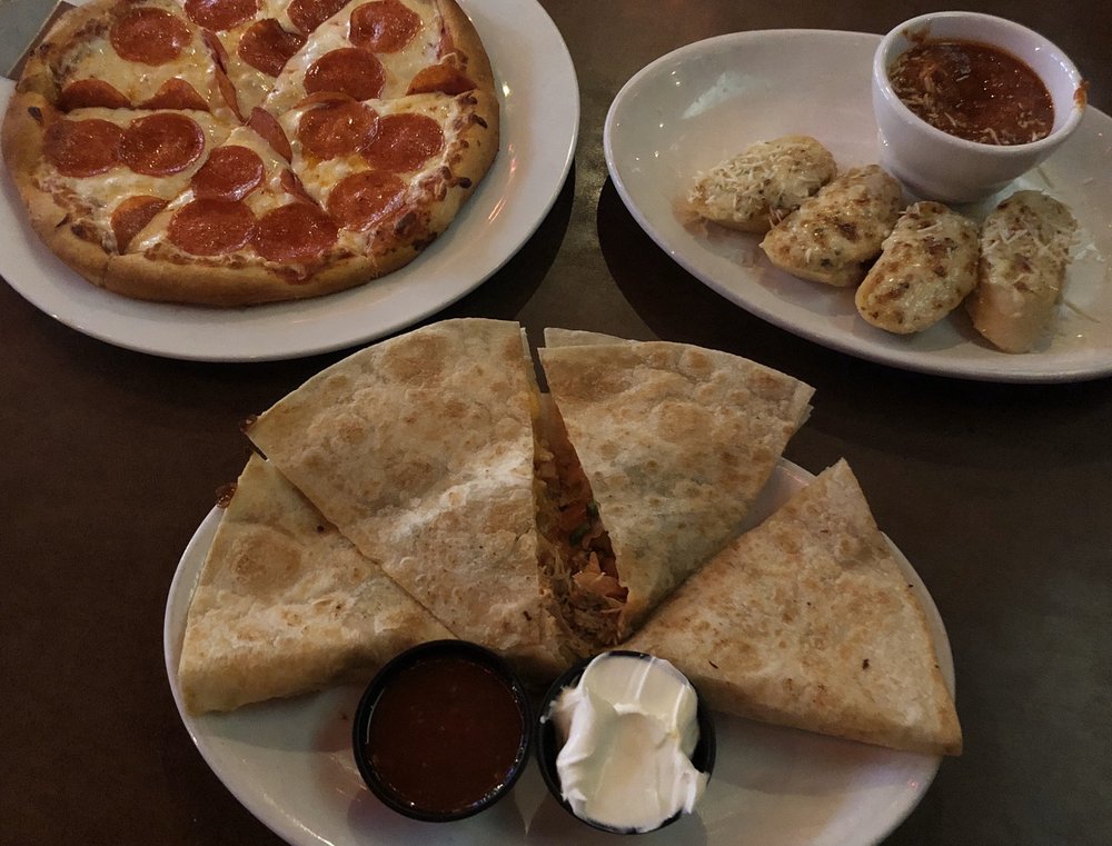 Majerle's Sports Grill 3095 W Chandler Blvd, Chandler