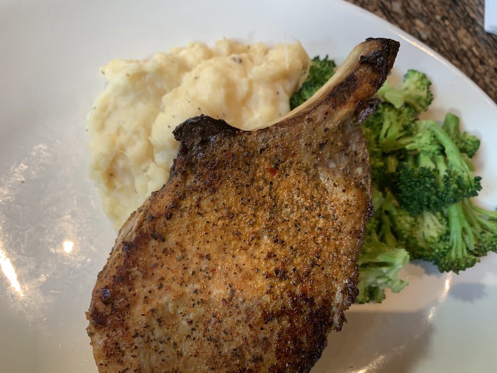 BJ's Restaurant & Brewhouse 3155 W Chandler Blvd, Chandler
