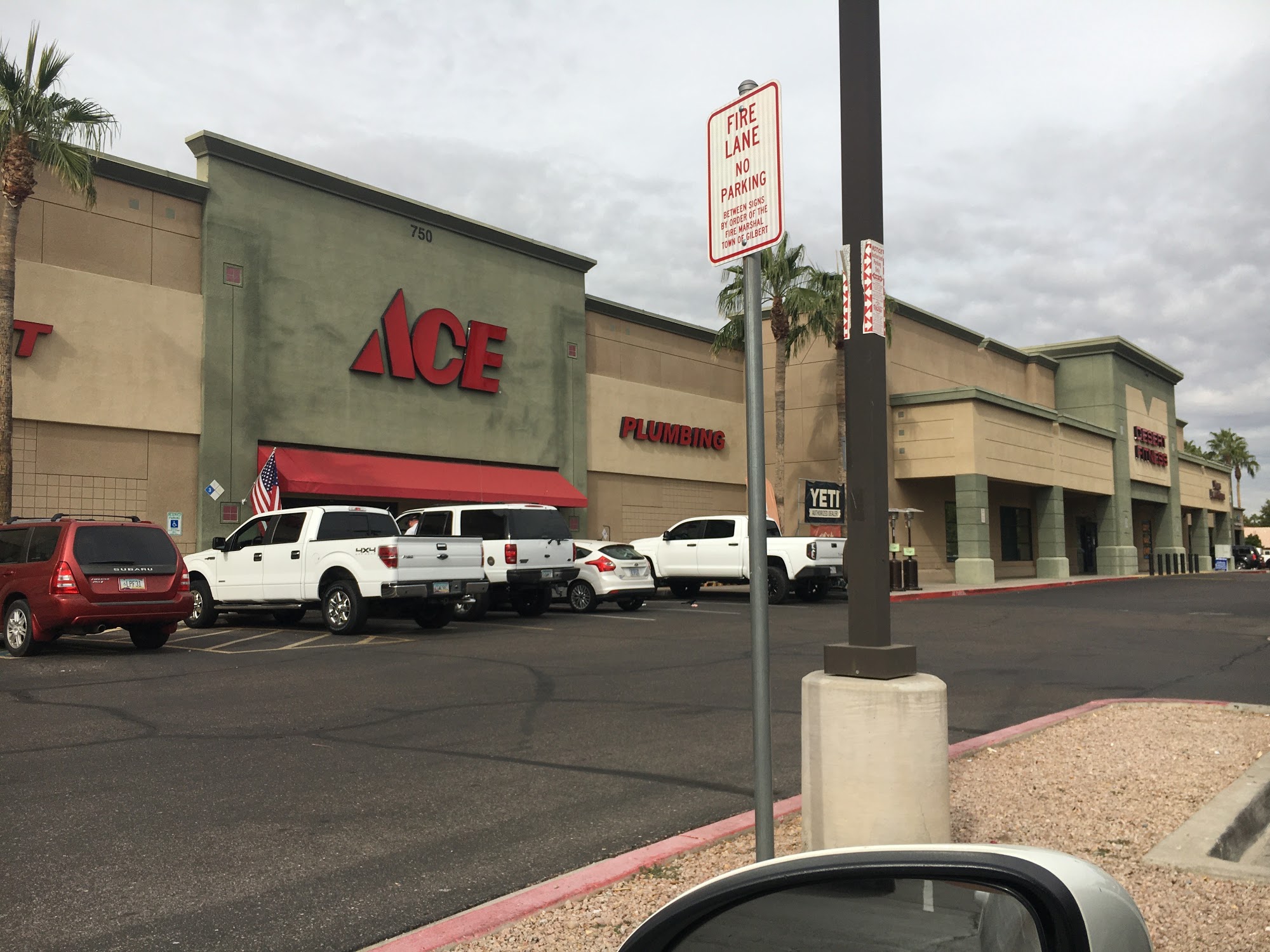 Ruggiero's Ace Hardware - Gilbert