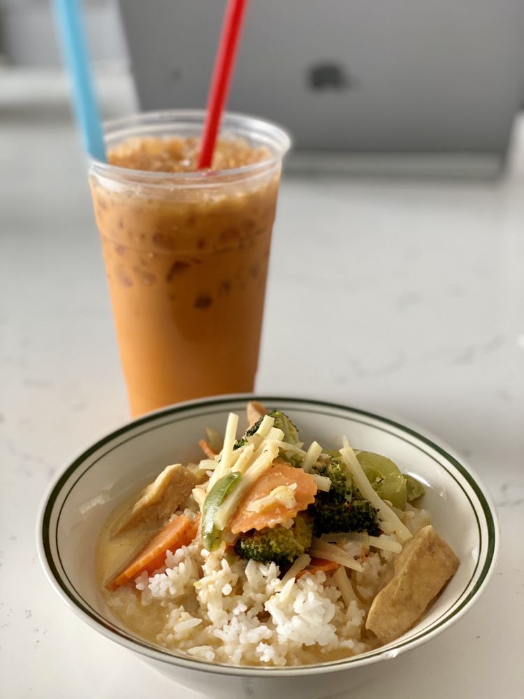 Talew Thai Bistro 1493 S Higley Rd #102, Gilbert