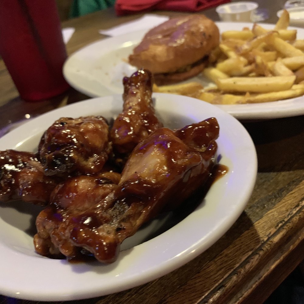 Cogburn's Big Wings 4902 S Val Vista Dr, Gilbert