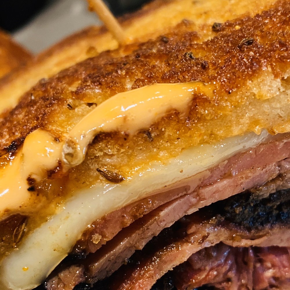 Chompie's Restaurant, Deli, and Bakery 7700 W Arrowhead Towne Center #1145, Glendale