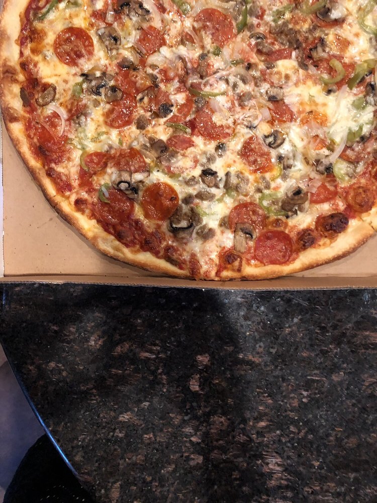 Stevie's Pizza 20210 N 59th Ave #102, Glendale
