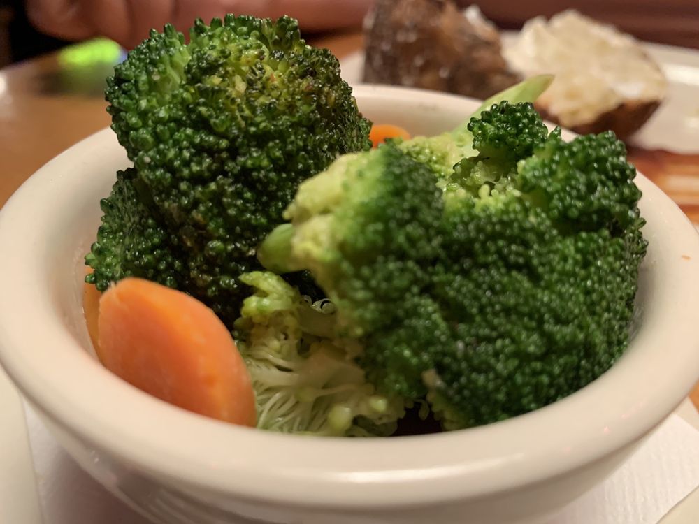 Texas Roadhouse 15255 W McDowell Rd, Goodyear