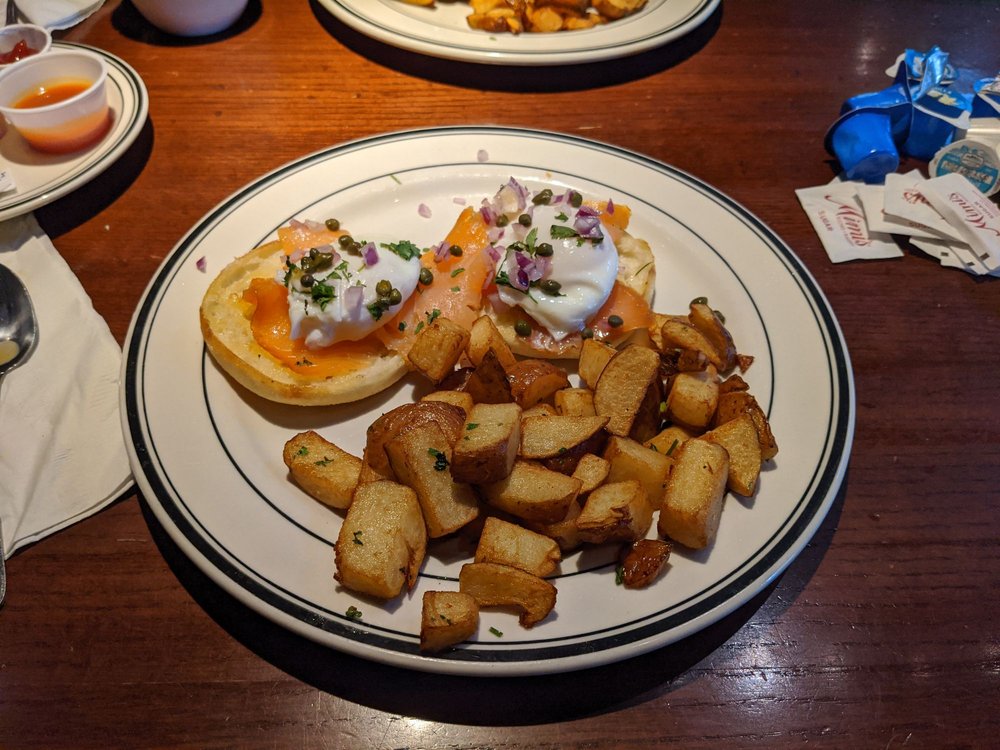 Mimi's Cafe 1220 N Dysart Rd, Goodyear