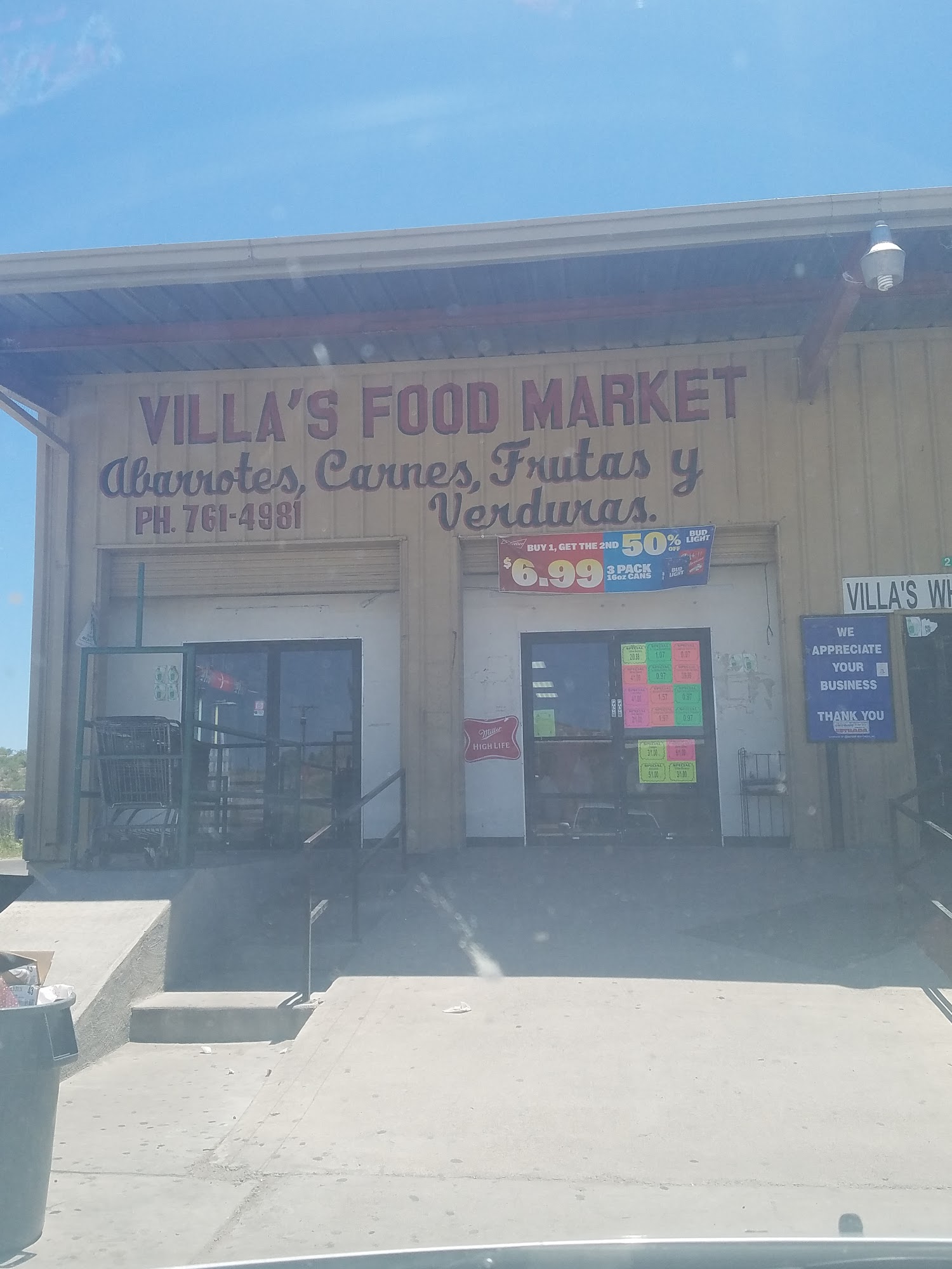 Villa's Food Market