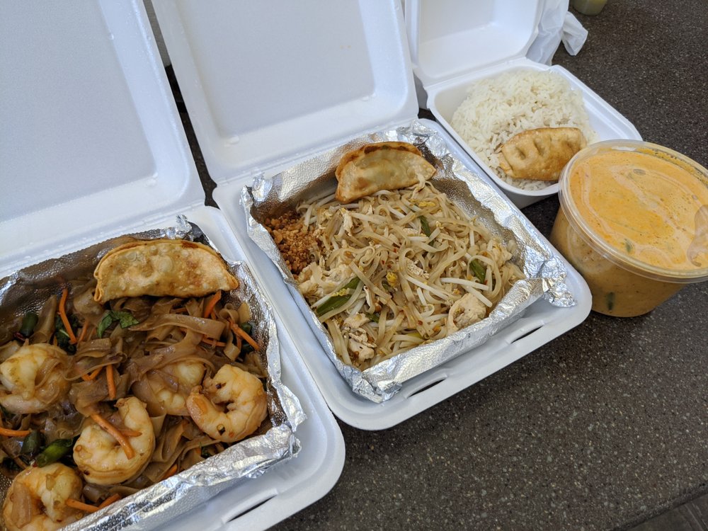 Golden Thai Kitchen 1820 N 75th Ave #110, Phoenix
