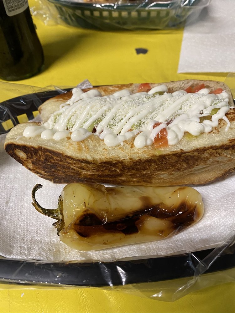 EL Caprichoso Hotdogs 2826 N 35th Ave, Phoenix