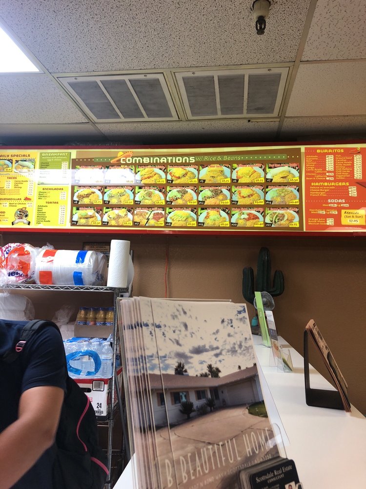 Los Favoritos Taco Shop 8489 E McDonald Dr, Scottsdale