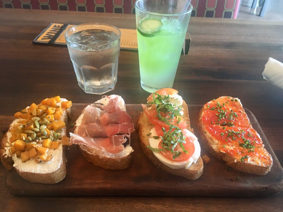 Postino Highland 4821 N Scottsdale Rd, Scottsdale