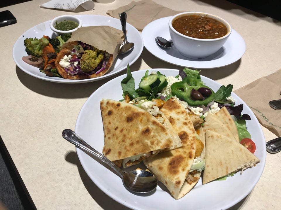 Zoës Kitchen 14601 N Scottsdale Rd, Scottsdale