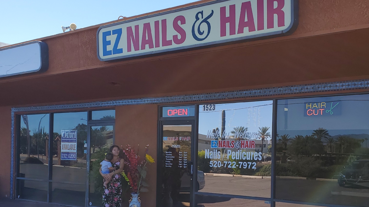 E Z Nails & Hair