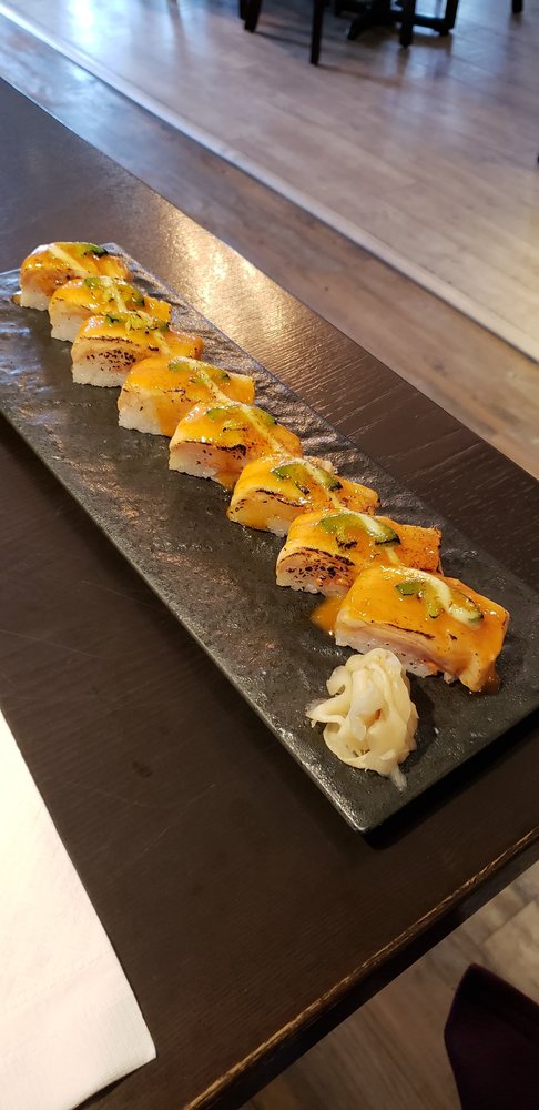 Sushi TonTon 4018 Cambie St, Vancouver
