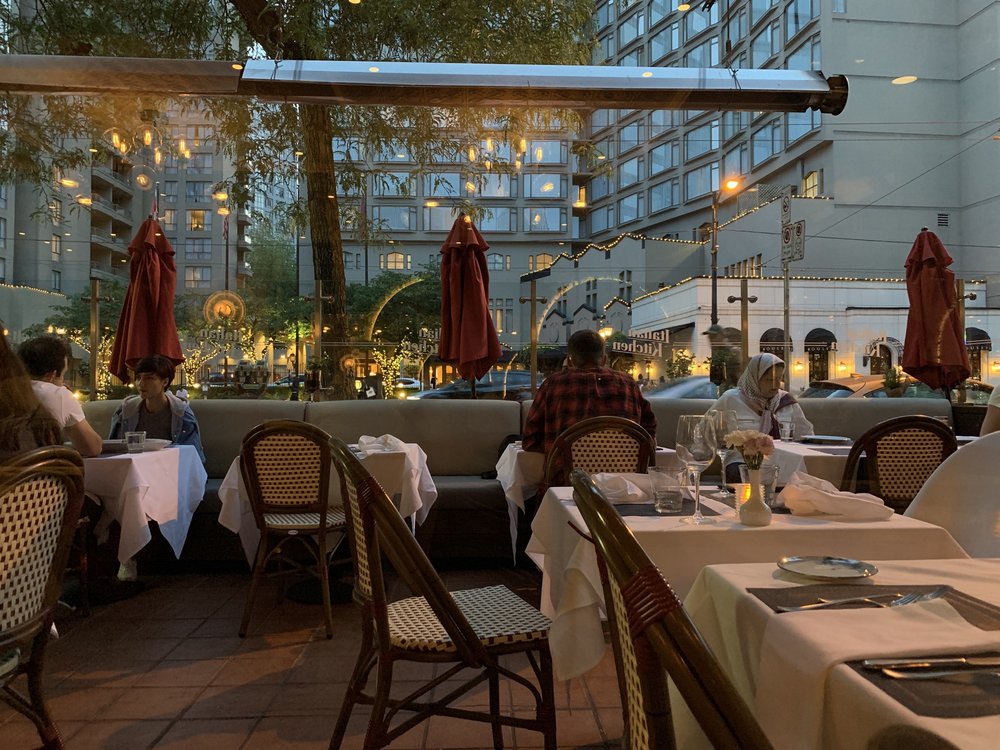 Italian Kitchen 860 Burrard St, Vancouver