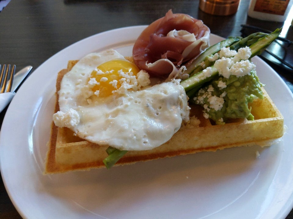 Le Petit Belge 340 Robson St, Vancouver