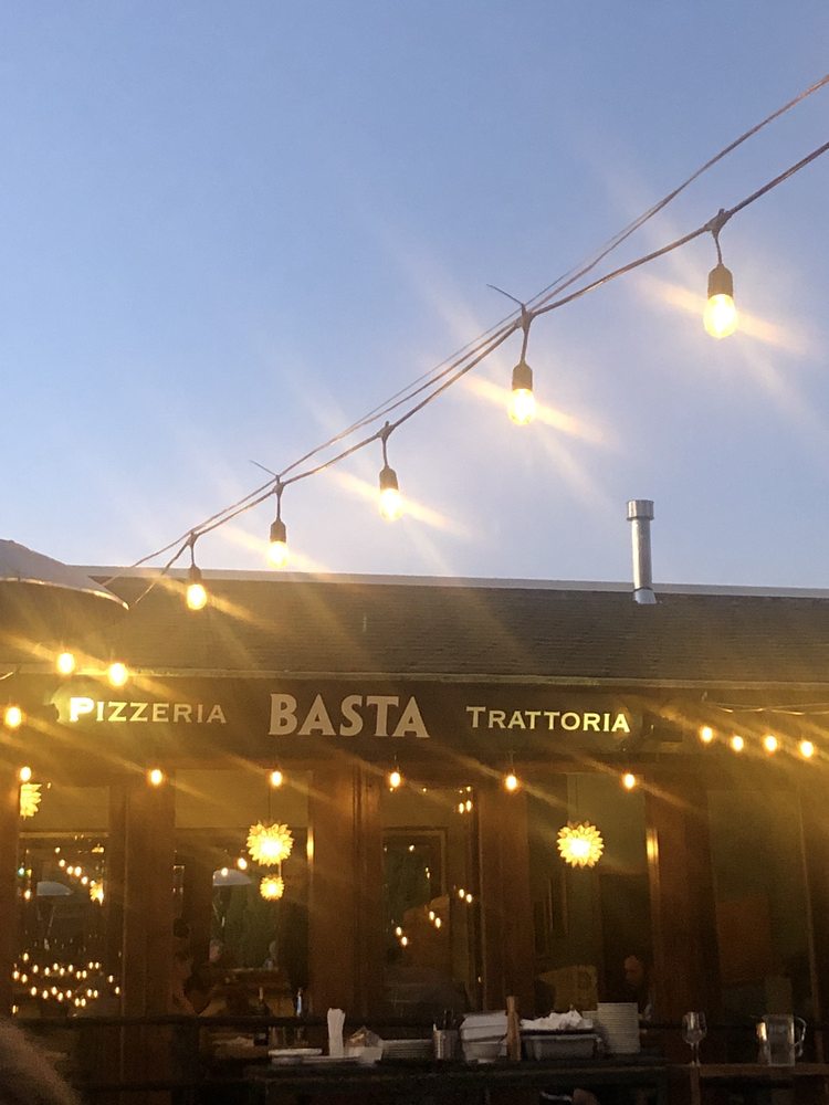 Agoura Hills, CA Restaurants Open for Takeout, Curbside Service and/or