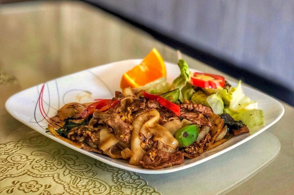 Toomie's Thai By MeeChoke 1433 Park St, Alameda
