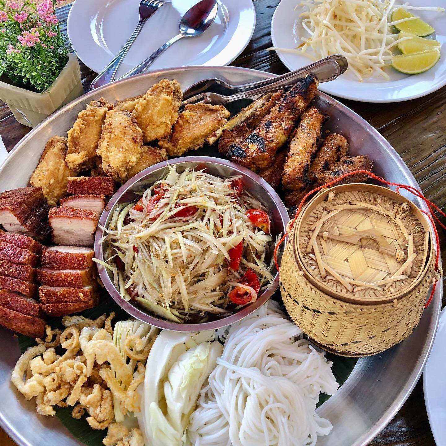 Bhan Mae Vane 1511 Webster St, Alameda