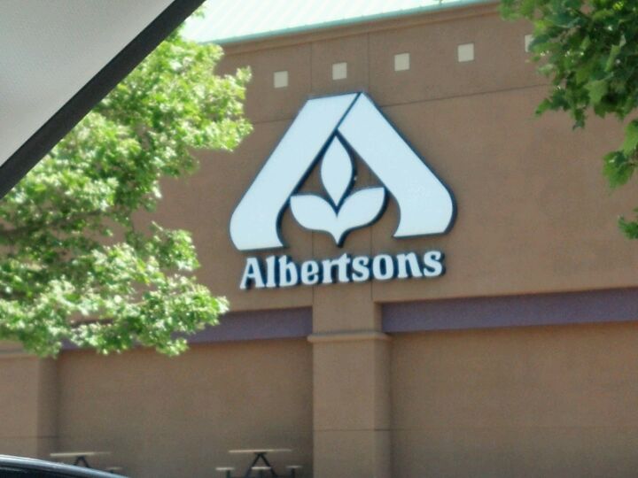 Albertsons 2400 W Commonwealth Ave, Alhambra