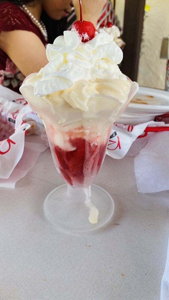 Ruby's Diner 1128 W Lincoln Ave, Anaheim