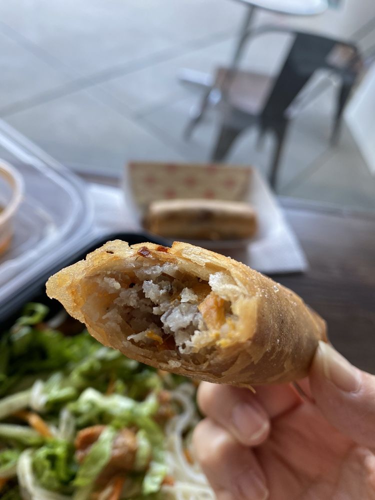 J&Q Vietnamese Sandwich and Cafe 1071 N Tustin Ave #106, Anaheim