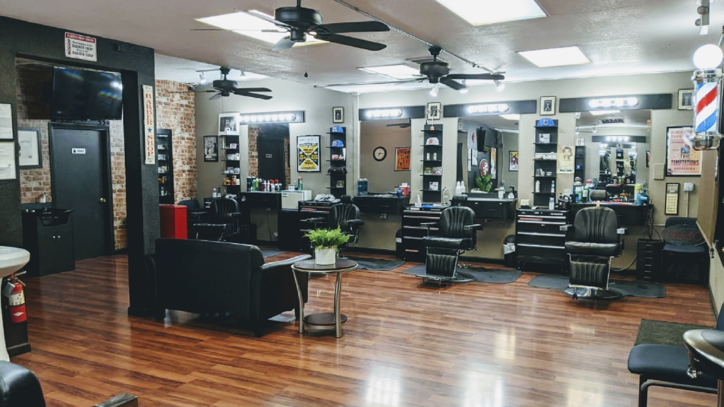 Big T'z Barber Shop